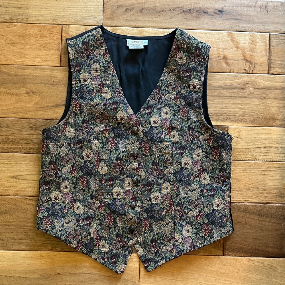Vtg White Stag floral tapestry vest